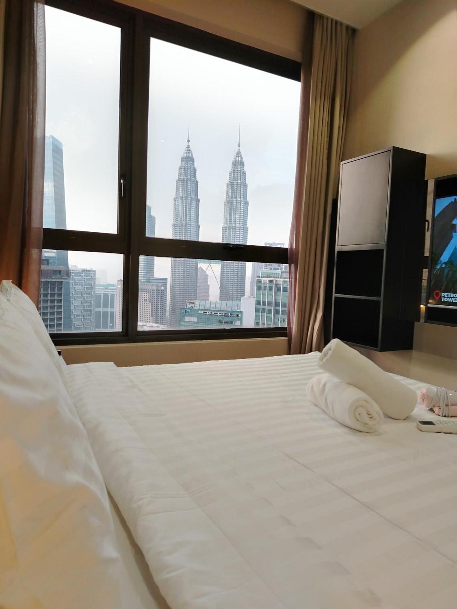8 Kia Peng Suites Klcc By Luna Kuala Lumpur Ngoại thất bức ảnh