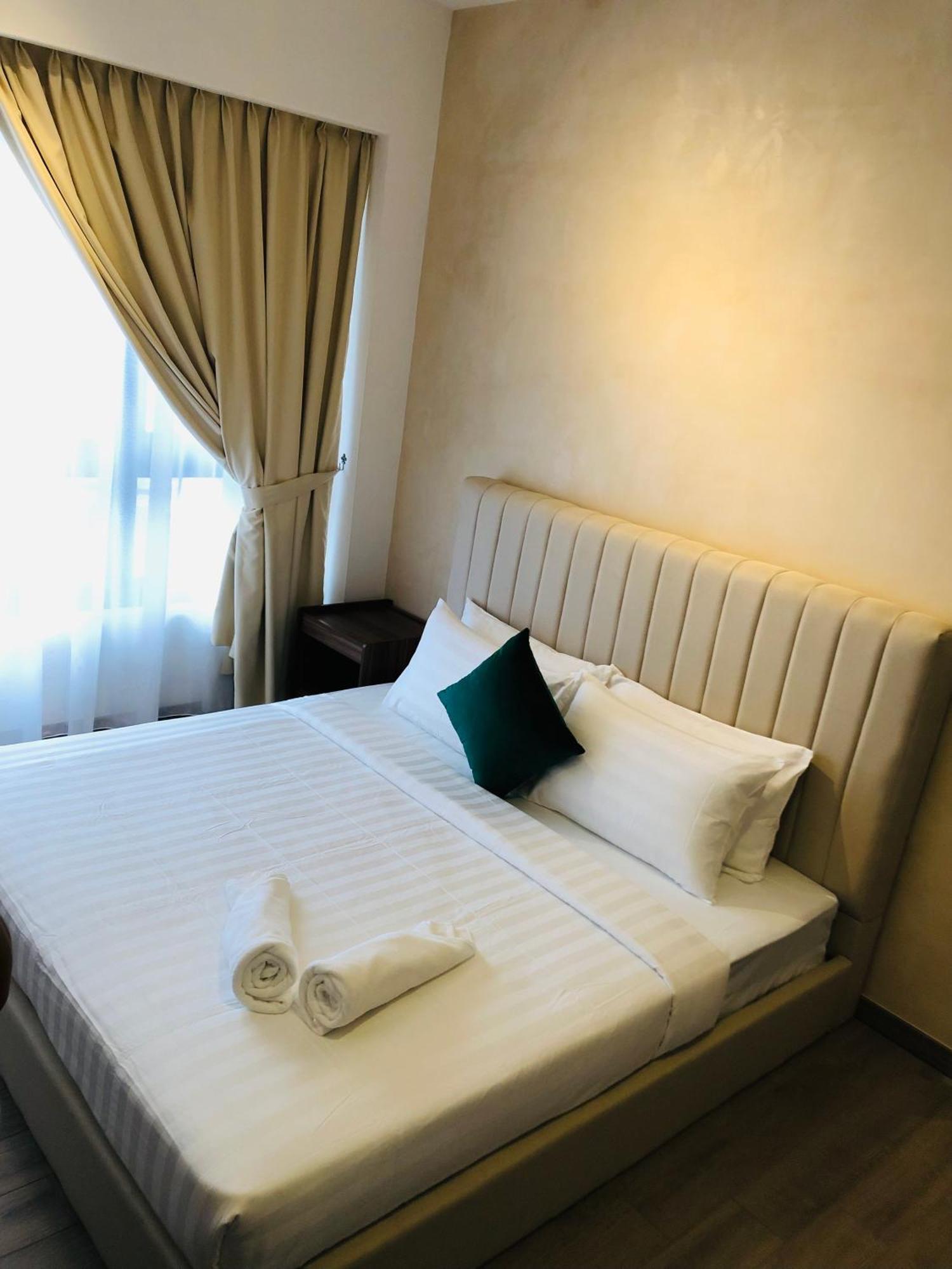 8 Kia Peng Suites Klcc By Luna Kuala Lumpur Ngoại thất bức ảnh