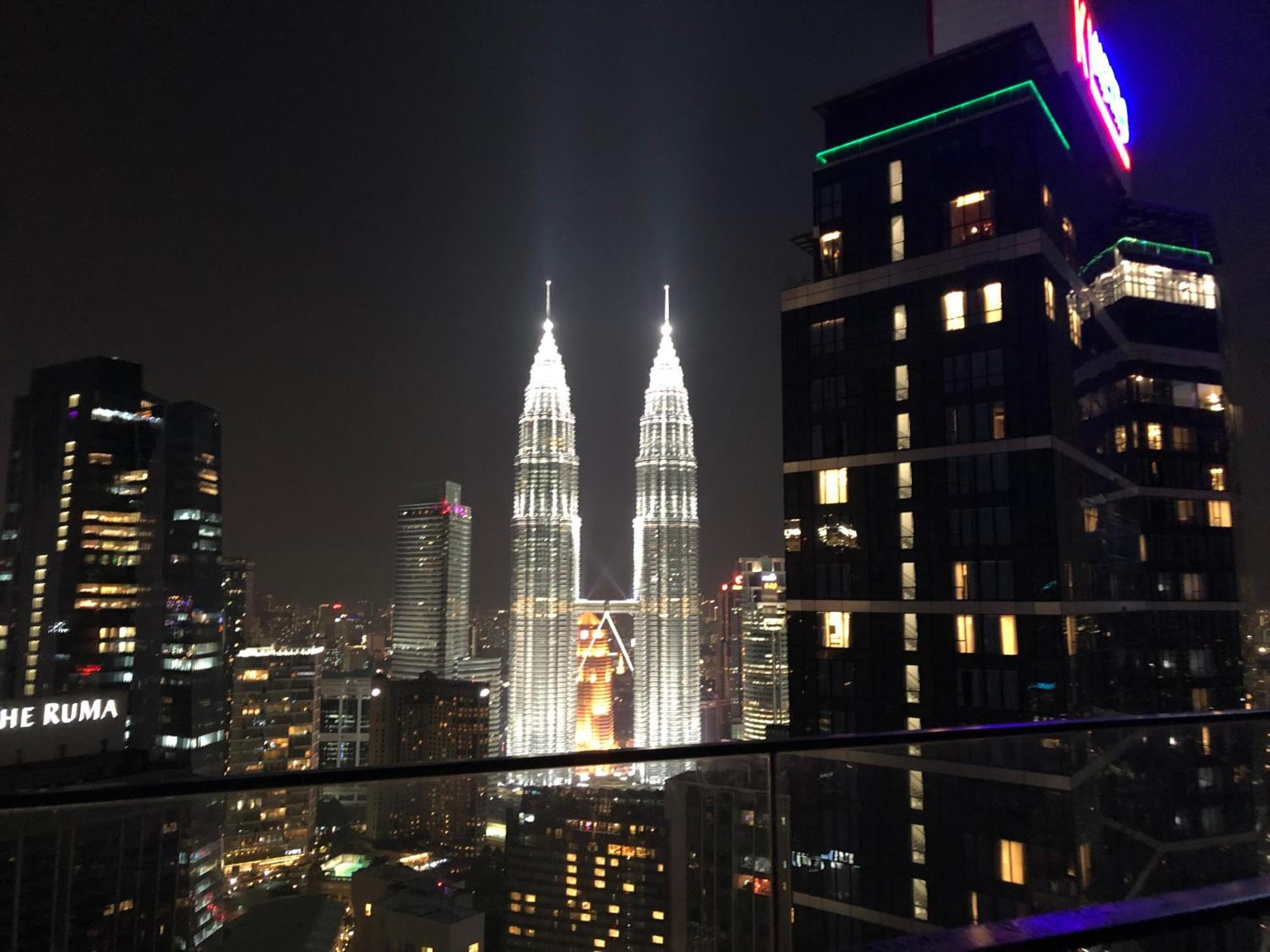8 Kia Peng Suites Klcc By Luna Kuala Lumpur Ngoại thất bức ảnh