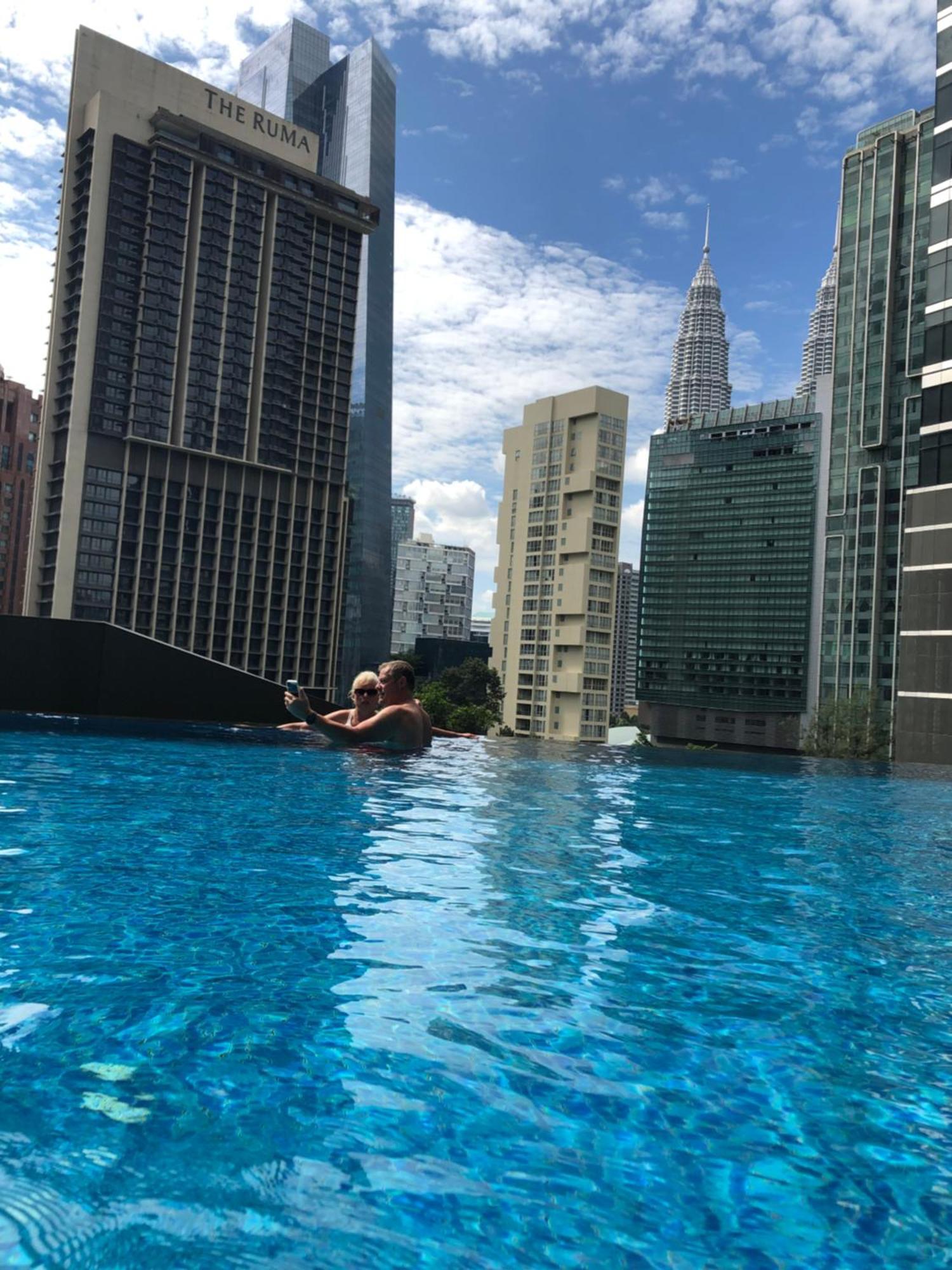 8 Kia Peng Suites Klcc By Luna Kuala Lumpur Ngoại thất bức ảnh