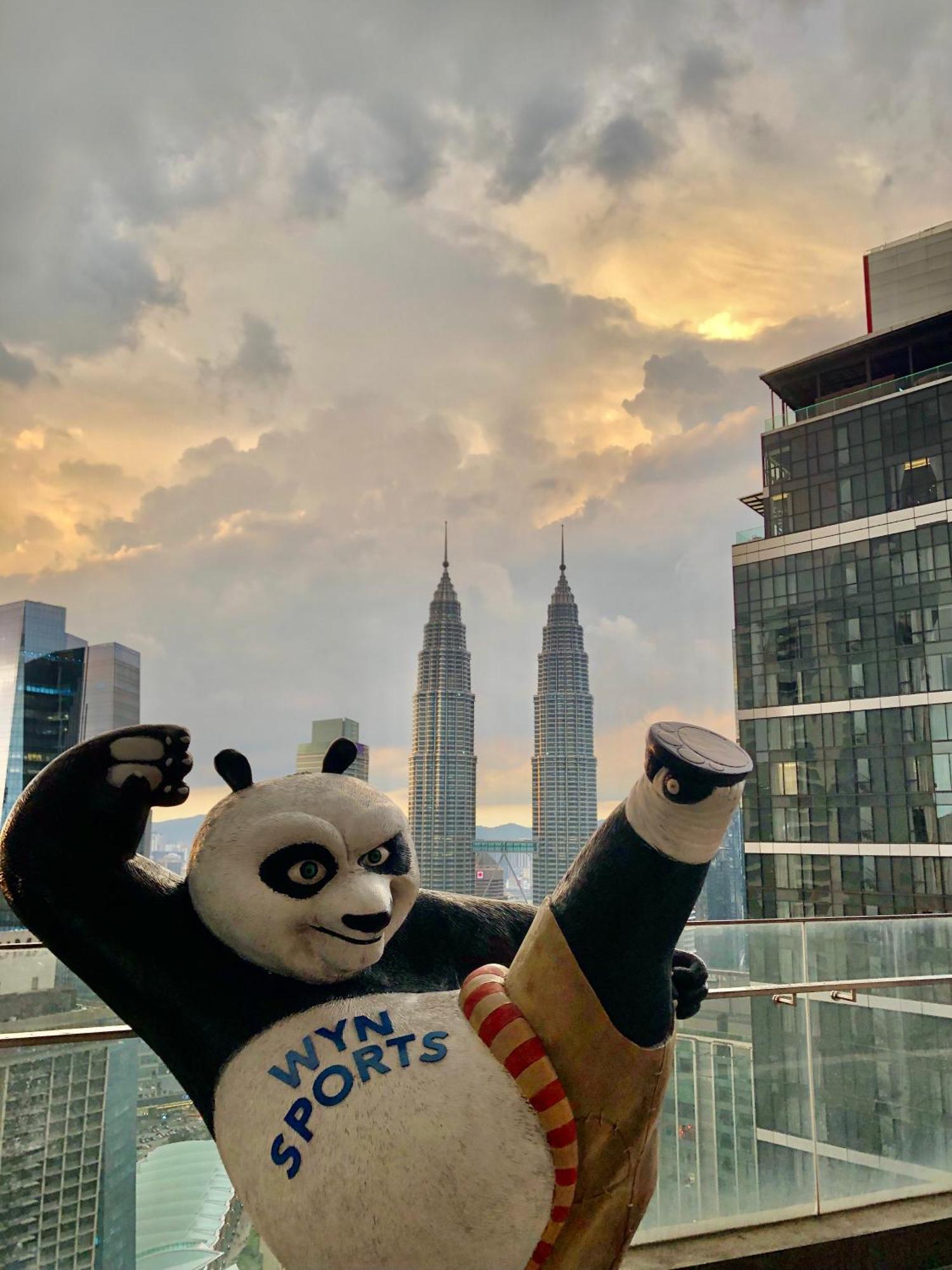 8 Kia Peng Suites Klcc By Luna Kuala Lumpur Ngoại thất bức ảnh