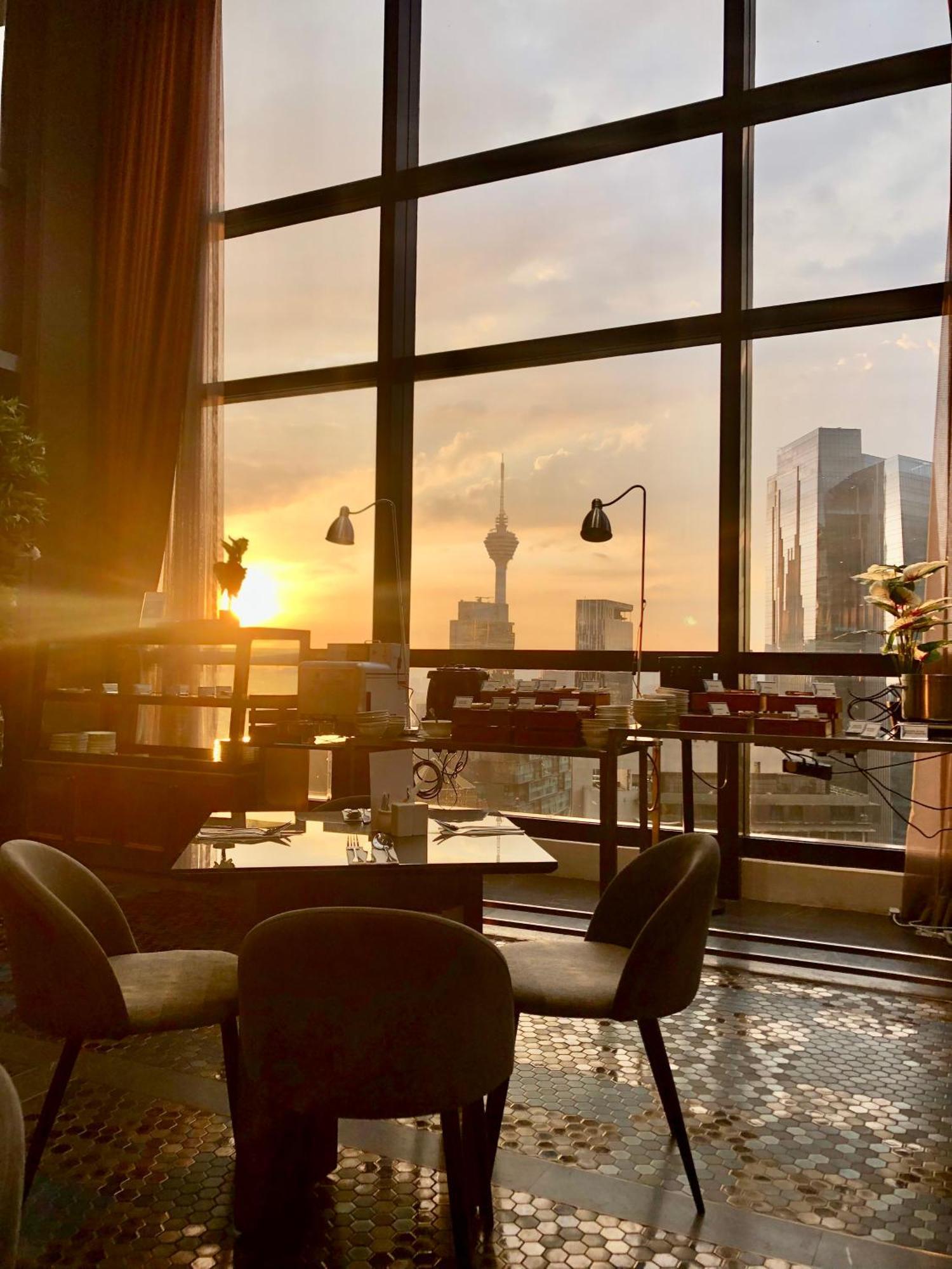8 Kia Peng Suites Klcc By Luna Kuala Lumpur Ngoại thất bức ảnh