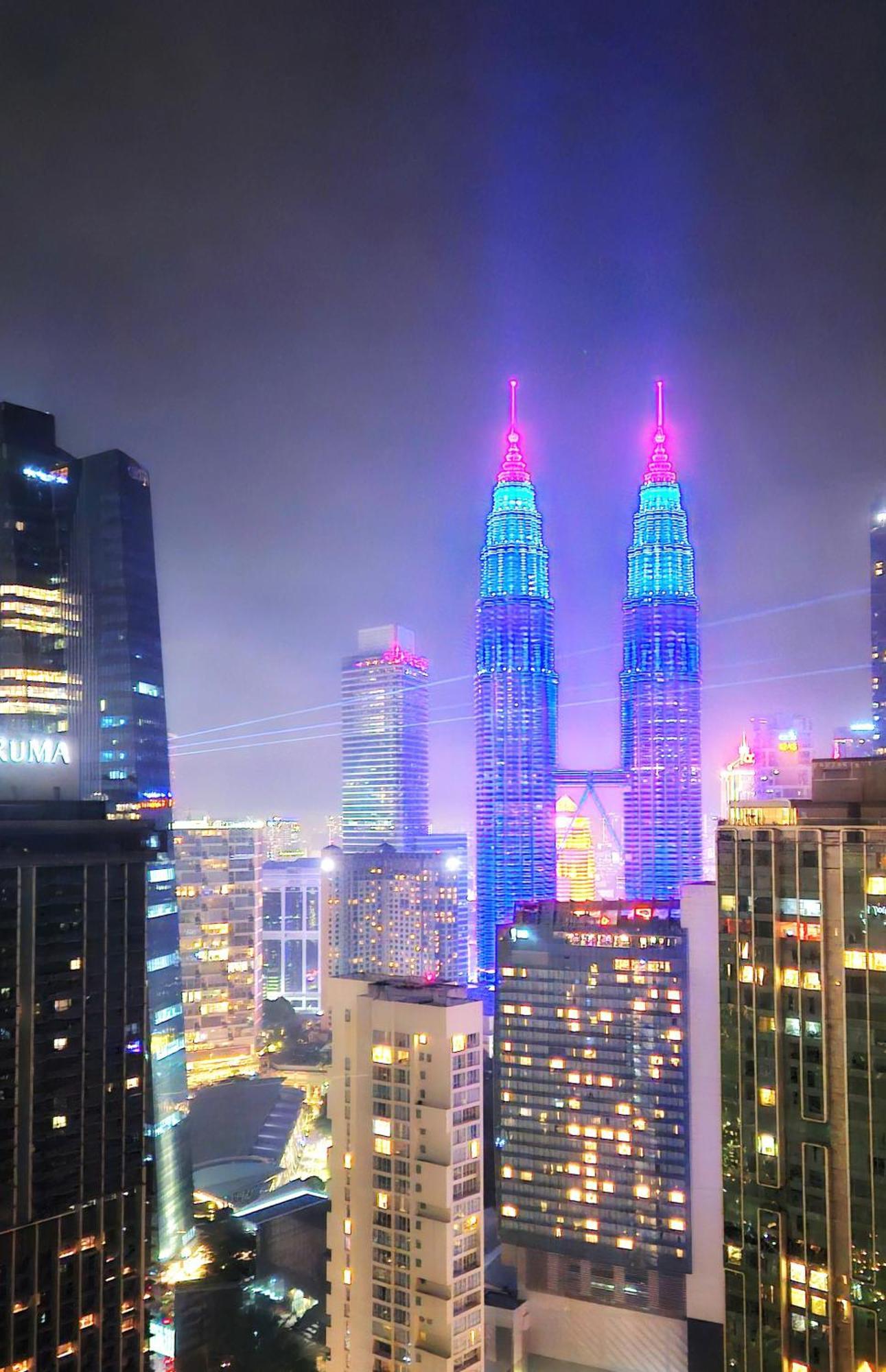 8 Kia Peng Suites Klcc By Luna Kuala Lumpur Ngoại thất bức ảnh